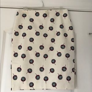 LOFT, Size 6, Cream/multicolored pencil skirt